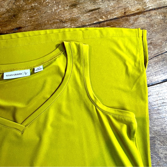 SUSAN GRAVER Tank V-Neck, Long, side slits, rich yellow-gold Size XXS - Picture 5 of 9